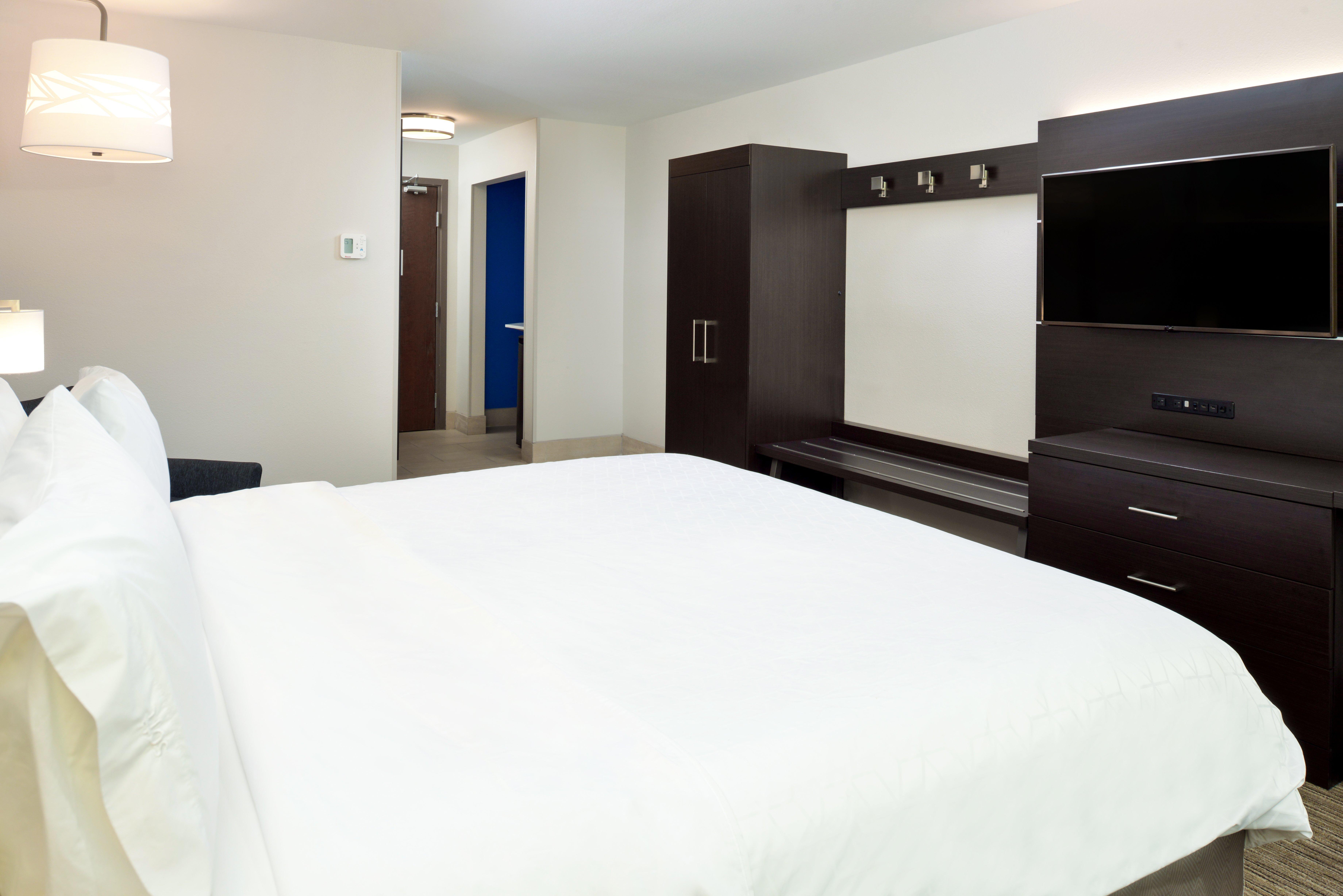 Holiday Inn Express&Suites Pueblo, an IHG Hotel Exterior foto