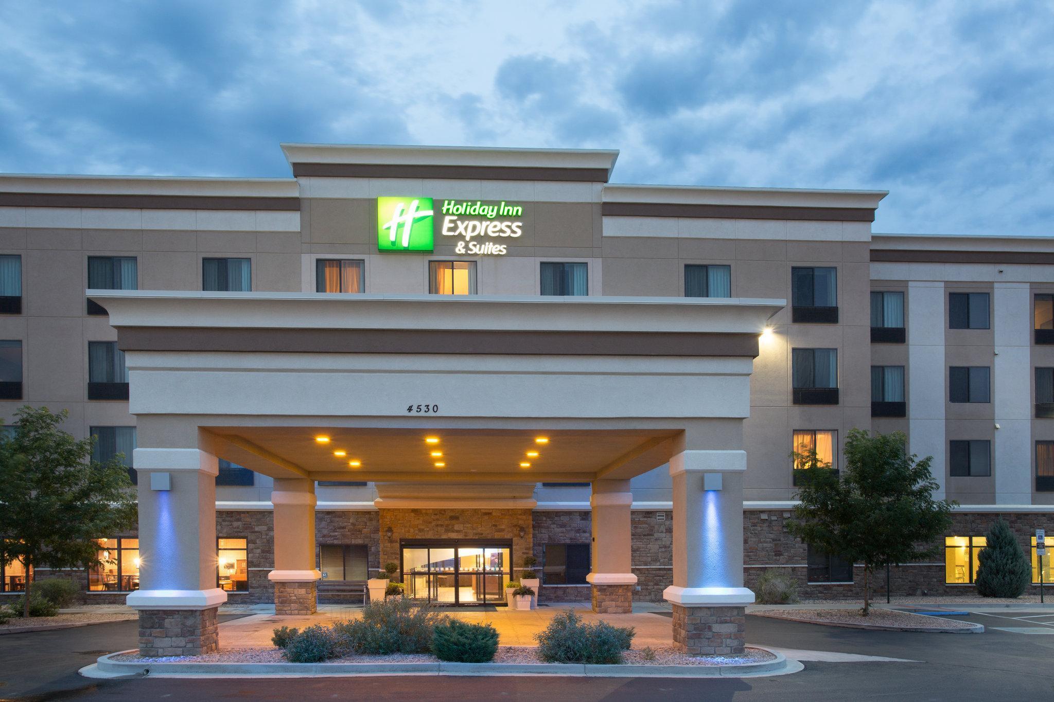 Holiday Inn Express&Suites Pueblo, an IHG Hotel Exterior foto