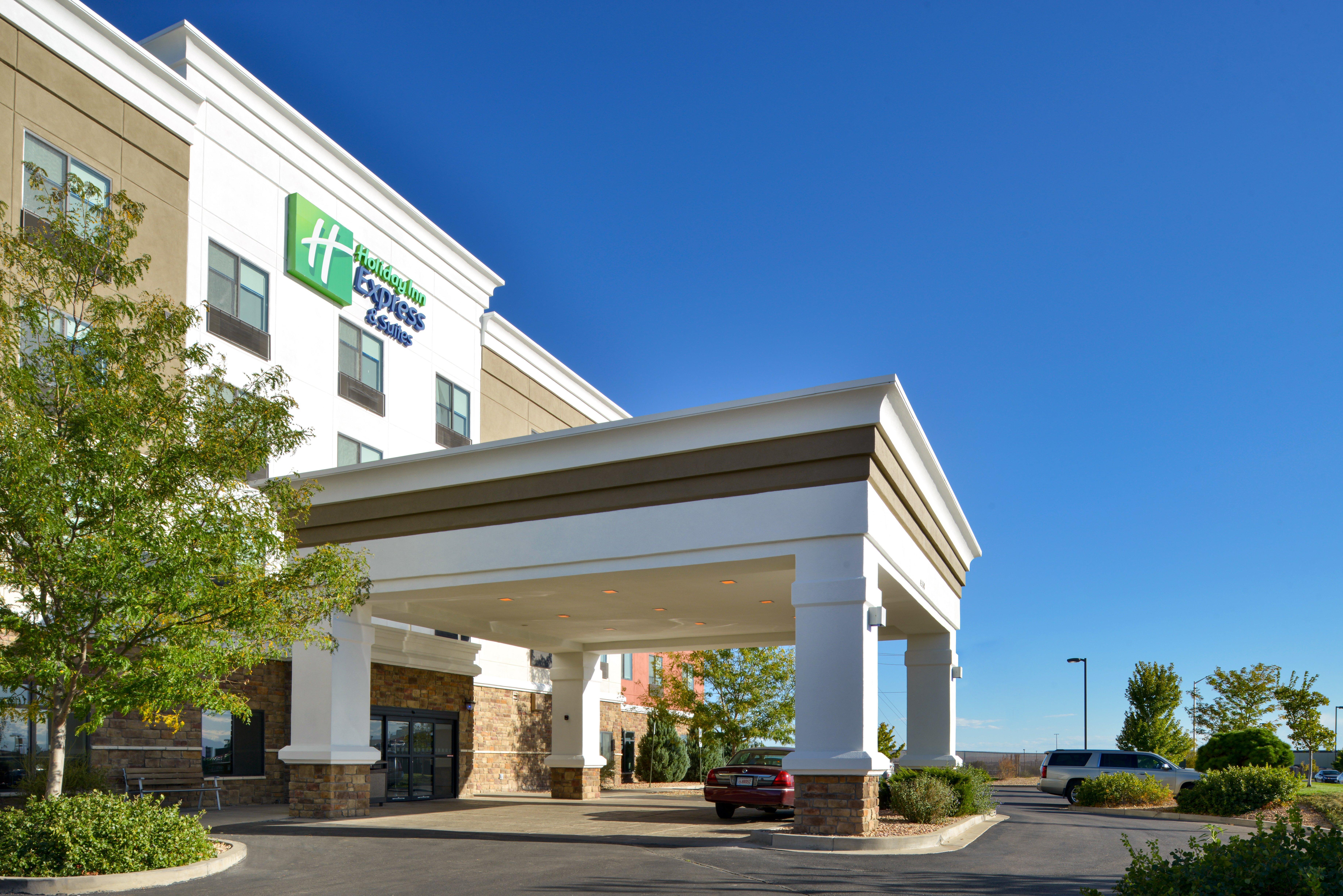 Holiday Inn Express&Suites Pueblo, an IHG Hotel Exterior foto
