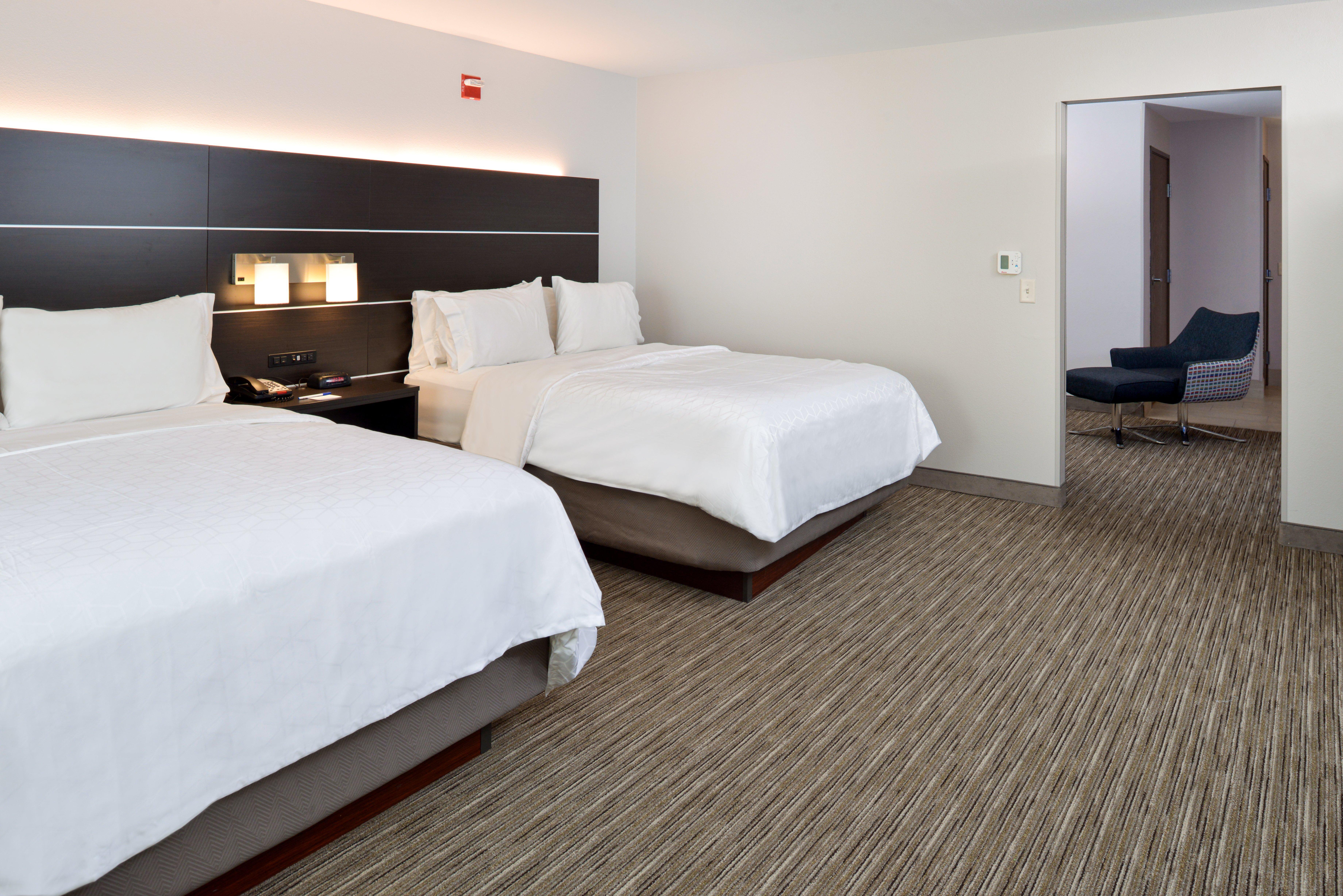 Holiday Inn Express&Suites Pueblo, an IHG Hotel Exterior foto