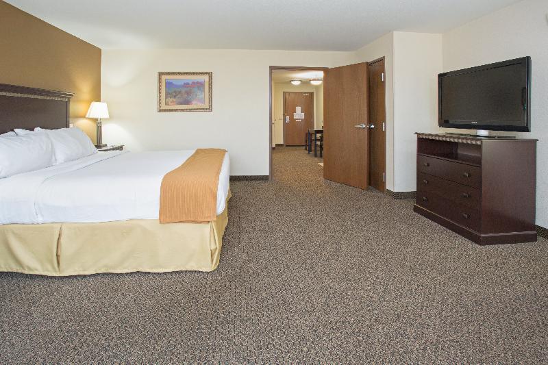 Holiday Inn Express&Suites Pueblo, an IHG Hotel Exterior foto
