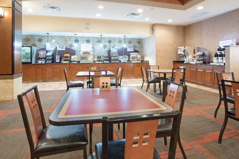 Holiday Inn Express&Suites Pueblo, an IHG Hotel Exterior foto